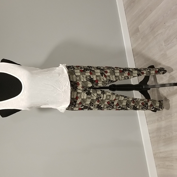 LulaRoe one size leggings